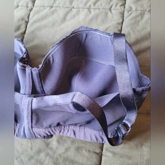 EUC Women's Fredricks Of Hollywood Purple Satin Lace Wired Bra Size 36E 36DD - Picture 6 of 6